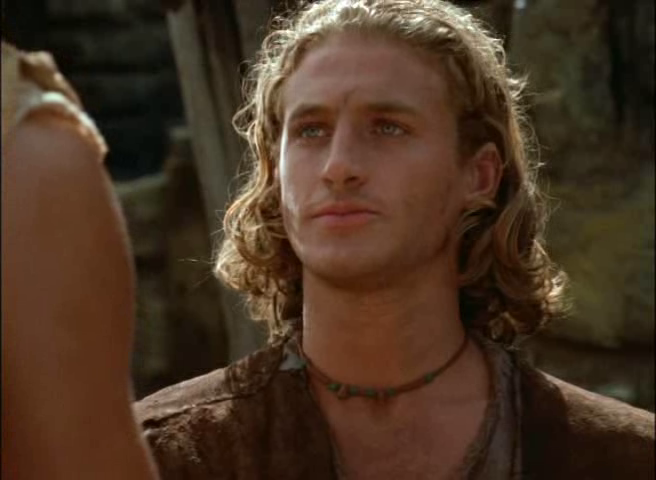 File:Dean O'Gorman - Ruun.png