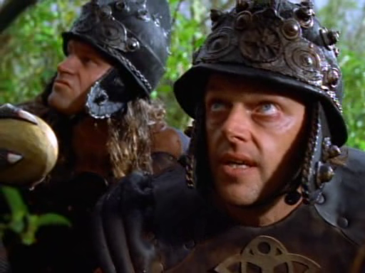 File:Pylon - s02e10 - Cast A Giant Shadow.png