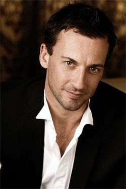 Craig Parker-1.jpg